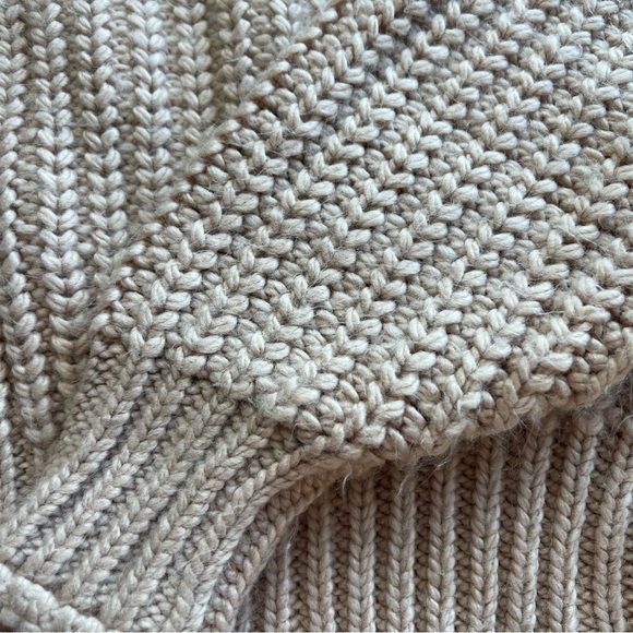 Chunky Knit Turtleneck Sweater Beige Tan Women’s Small - Picture 2 of 5